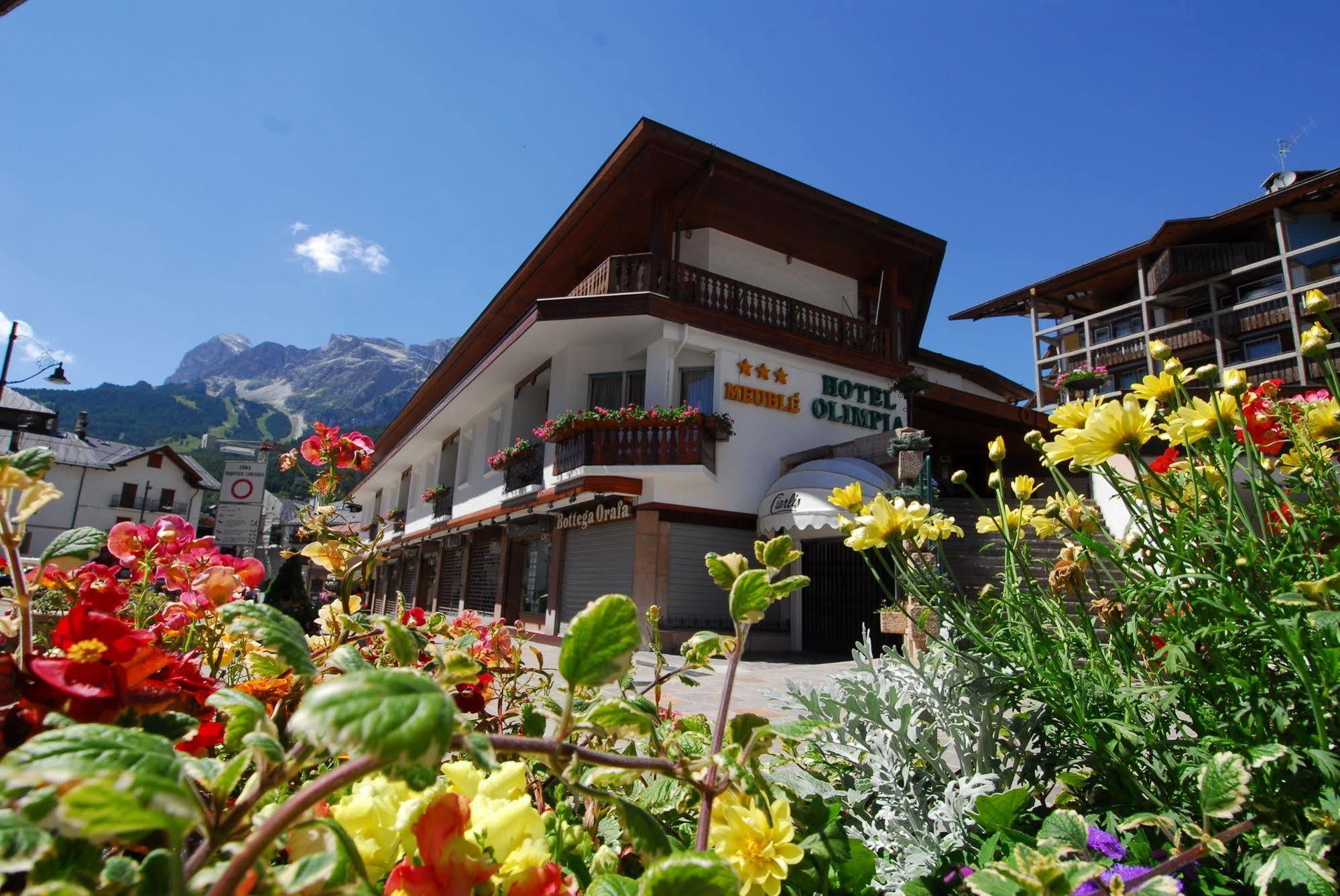 Hotel Olimpia Cortina d'Ampezzo Exterior foto